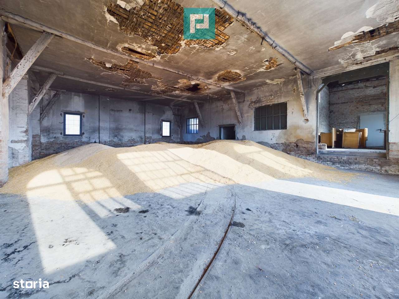 Teren și hale pe calea Aradului în Periam-2