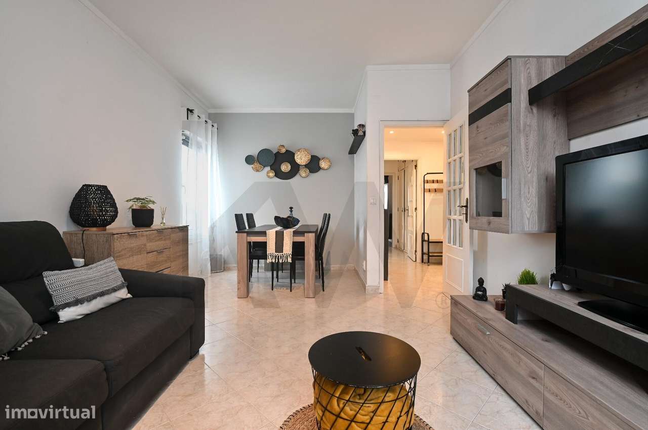OPEN HOUSE 28/02 – T2 COMPLETAMENTE REMODELADO com Varanda | Bobadela - Grande imagem: 2/21