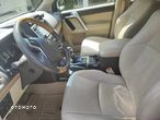 Toyota Land Cruiser LC 2.8 D-4D Executive - 6