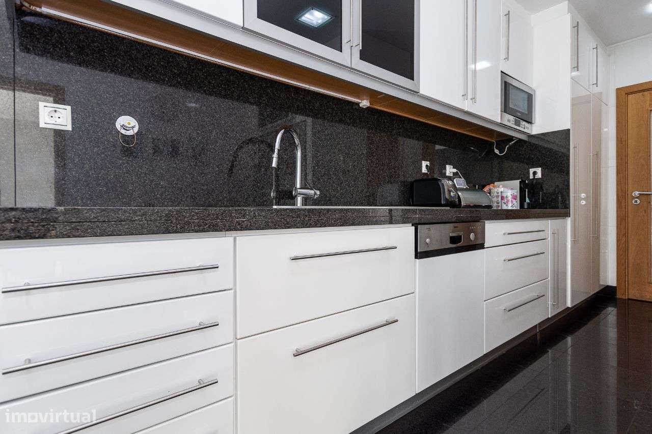 Praia APARTAMENTO T4 SEGUNDA LINHA DE PRAIA ESPINHO-5