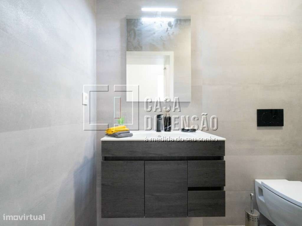 Apartamento T3 em Benfica, com Varandas, Totalmente Mobilado e Pron...-41