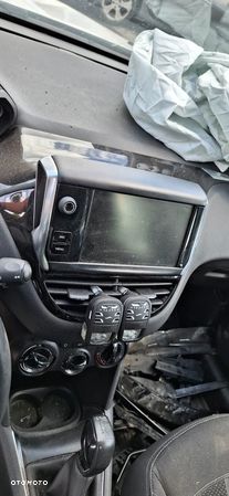 Peugeot 208 radio nawigacja komplet - 1