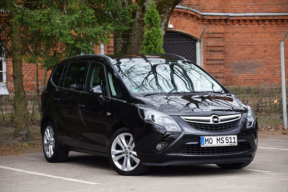Opel Zafira B Tourer 2.0 CDTI Automatik Innovation 2012