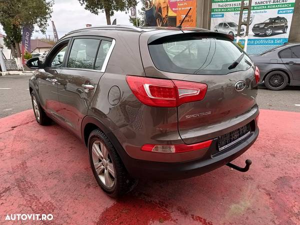 Kia Sportage 2.0 CRDI 4WD Attract - 4