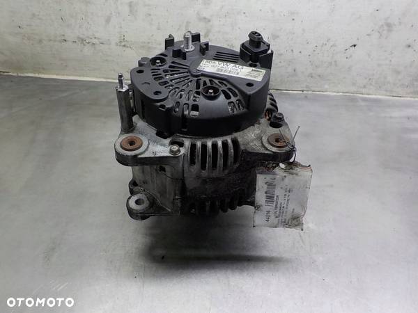 VW PASSAT B6 1.9 TDI ALTERNATOR 021903026L - 3