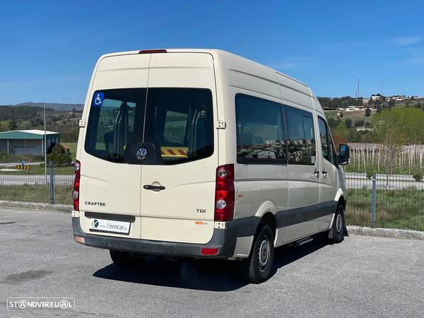 VW Crafter 2.5 TDi Mini-Bus 9L c/ Rampa - 3