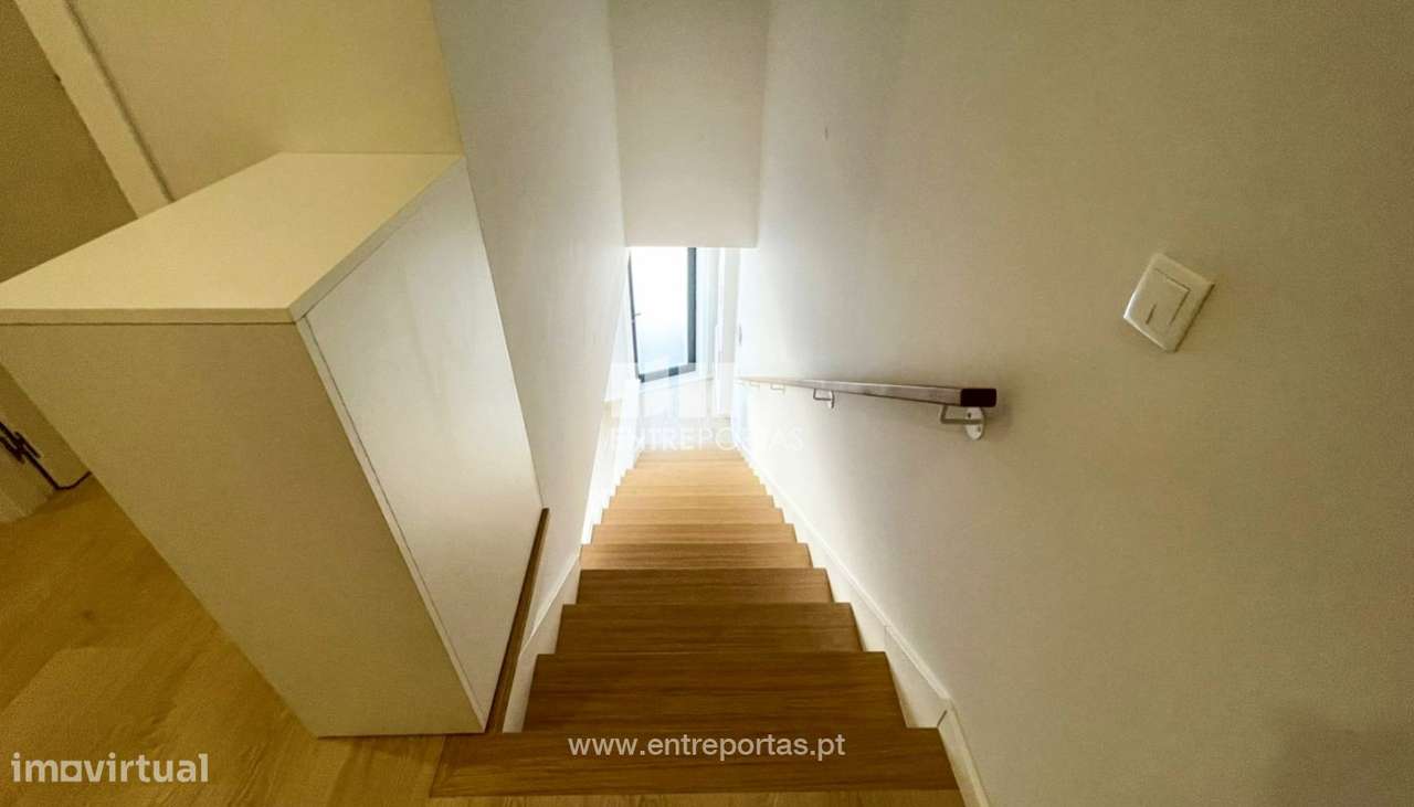 Venda de Apartamento T3 duplex, próximo do parque da cidade, Póvoa d - Grande imagem: 4/18