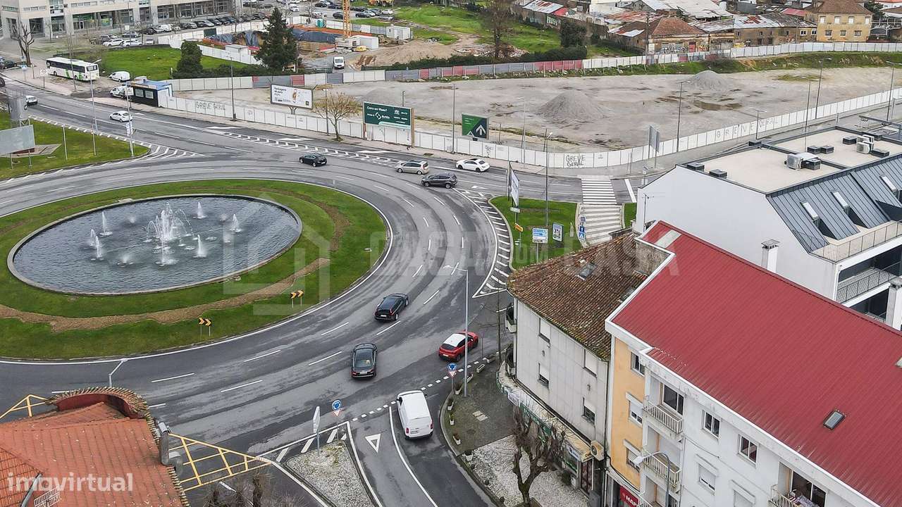 Prédio do Café Avenida Viseu - Grande imagem: 4/11