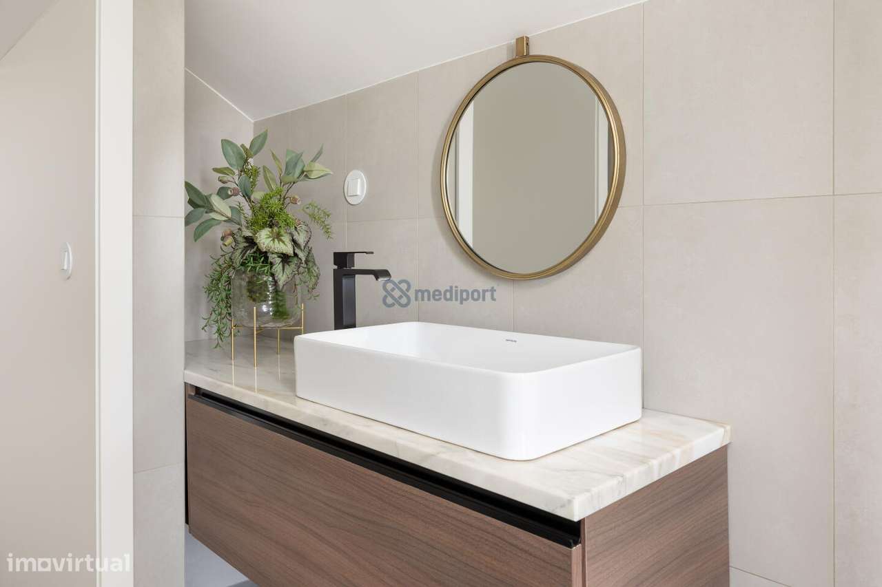 APARTAMENTO T3 JUNTO AO CASTELO LEIRIA - FACÇÃO E-35