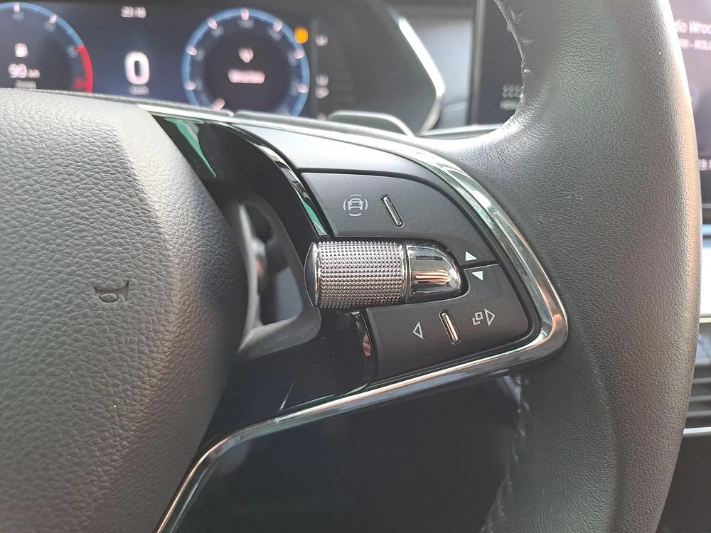 SKODA OCTAVIA Style Aktywny Tempomat Klimatyzacja  Łopatki