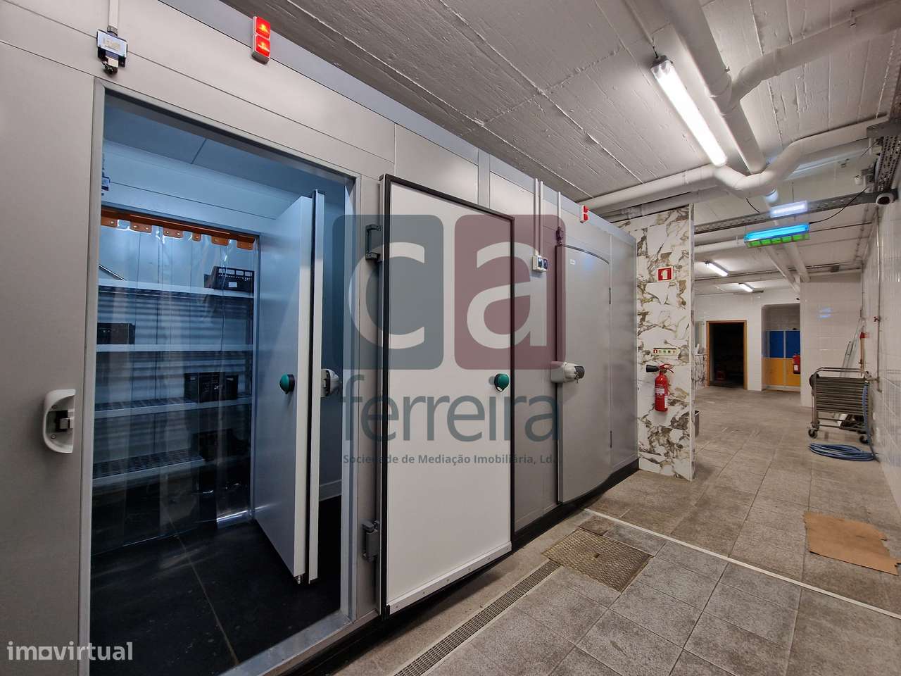 Restaurante composto por três pisos no Coração de Almeirim-19