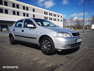 Opel Astra 1.6 16V 100