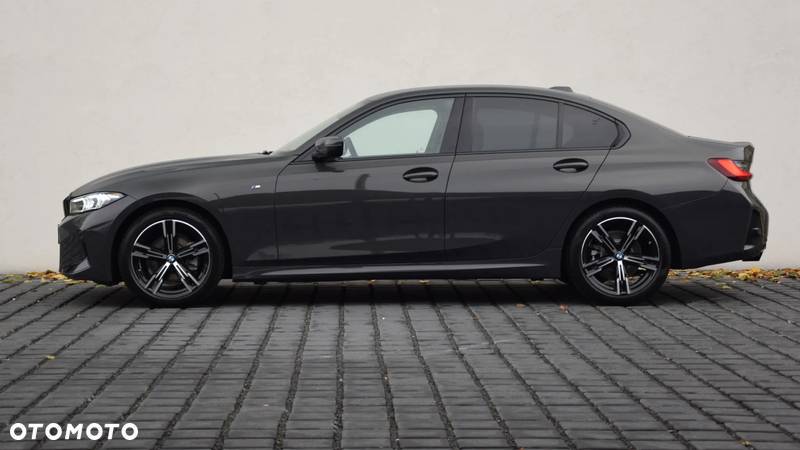 BMW Seria 3 320d xDrive - 17