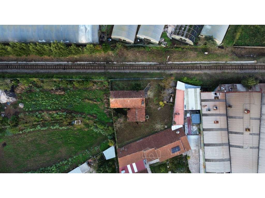 Moradia para restauro total em São João de Vêr, Stª Mª da Feira - Grande imagem: 5/35