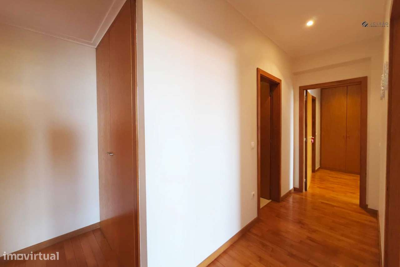Apartamento T3 em Lavra | Condomínio Fechado | 2.º e último andar-11