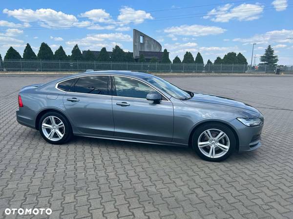 Volvo S90 D4 Momentum - 4