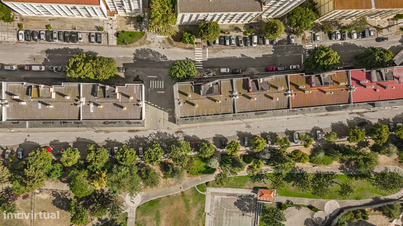 Apartamento T3 com parqueamento privativo (Monte da Caparica)-32