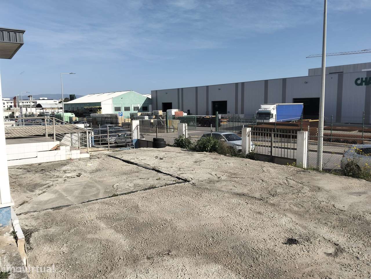 Armazém para venda na zona industrial do Pateiro, Parchal, Lagoa. - Grande imagem: 5/14