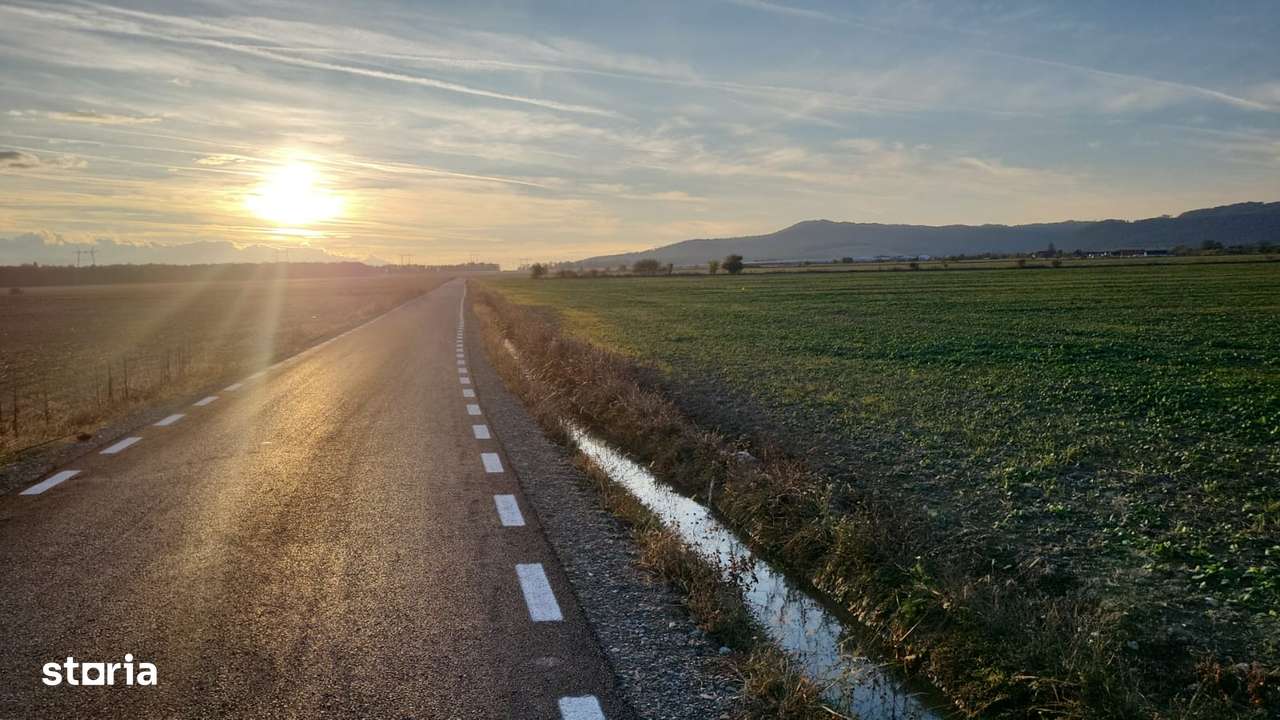 Teren de Vanzare Crizbav Brasov, curent , asfalt, apa ! Negociabil - Imagine principală: 4/7