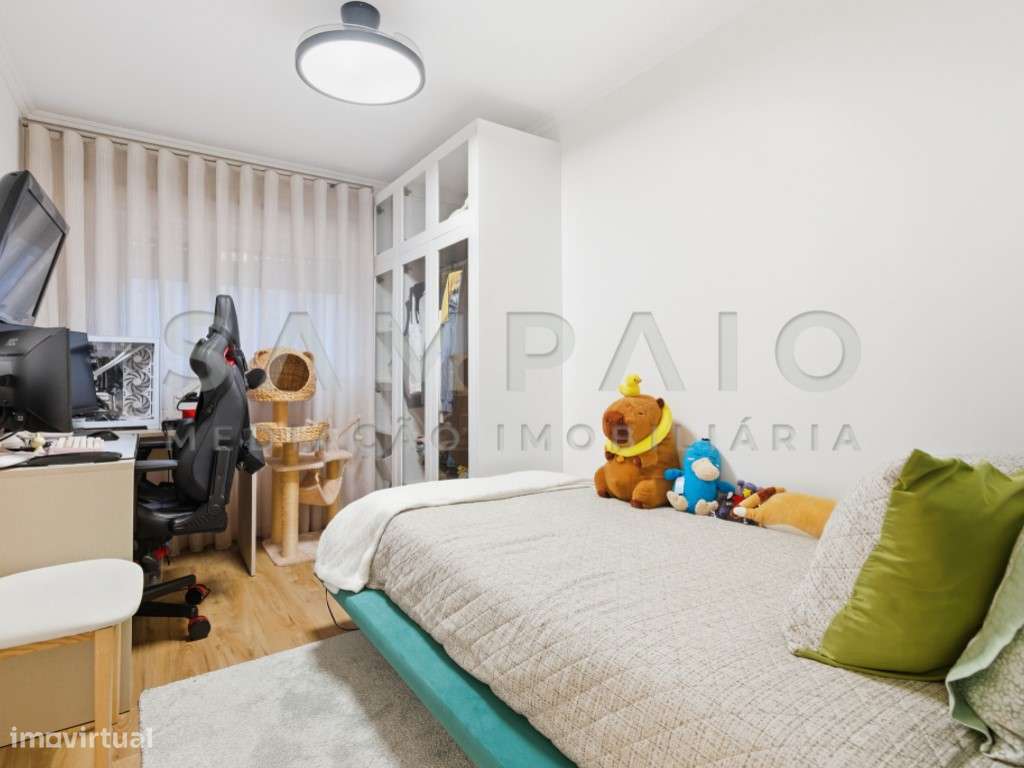 Apartamento T3 - Valbom - Recuado!-22