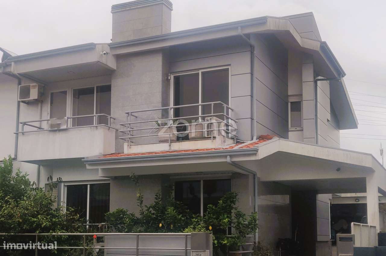 Moradia T4 centro Cidade da Maia - Grande imagem: 2/37