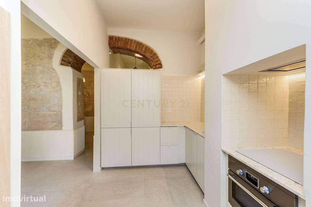 Apartamento T1 Totalmente Remodelado – Rua Abílio Lopes do Rego, Estre - Grande imagem: 3/28