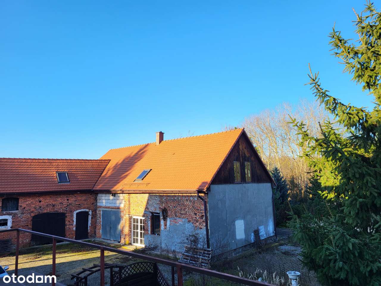 | Dom | Budynki usługowo gospodarcze  | Brodno k/Środy Śląskiej-2