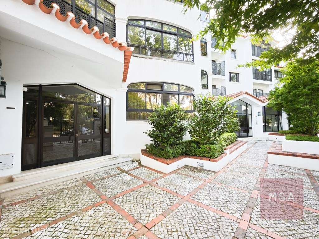 Fantástico apartamento T3 no Condomínio do Lago, Monte Estoril.-17