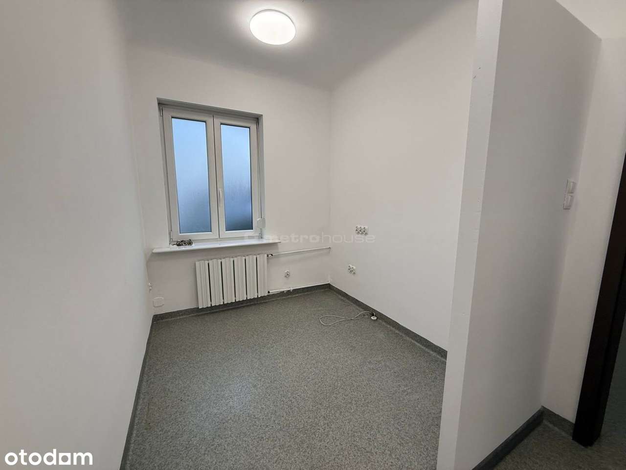 Budynek usługowo  mieszkalny ul: Broniewskiego 6-6