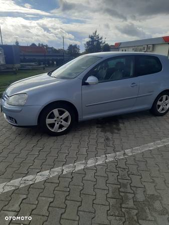 Volkswagen Golf V 1.9 TDI Trendline - 3