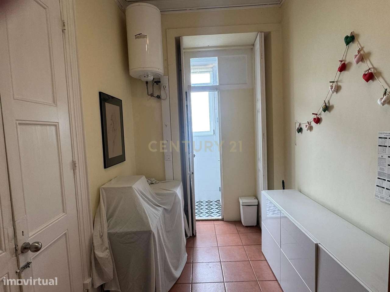 Prédio de Charme na Praça da República – Centro do Porto-25