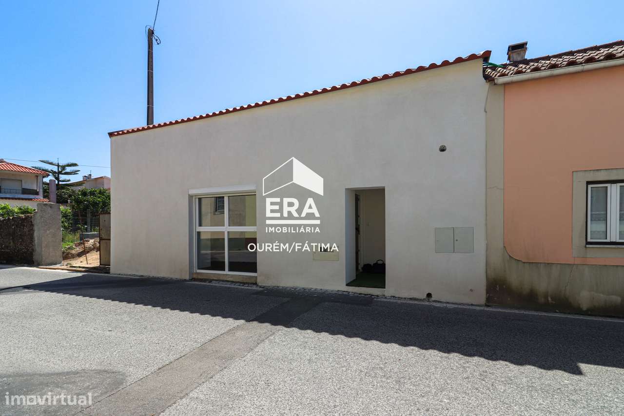 Moradia T3, totalmente renovada-23