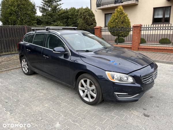 Volvo V60 T5 Geartronic Momentum - 5