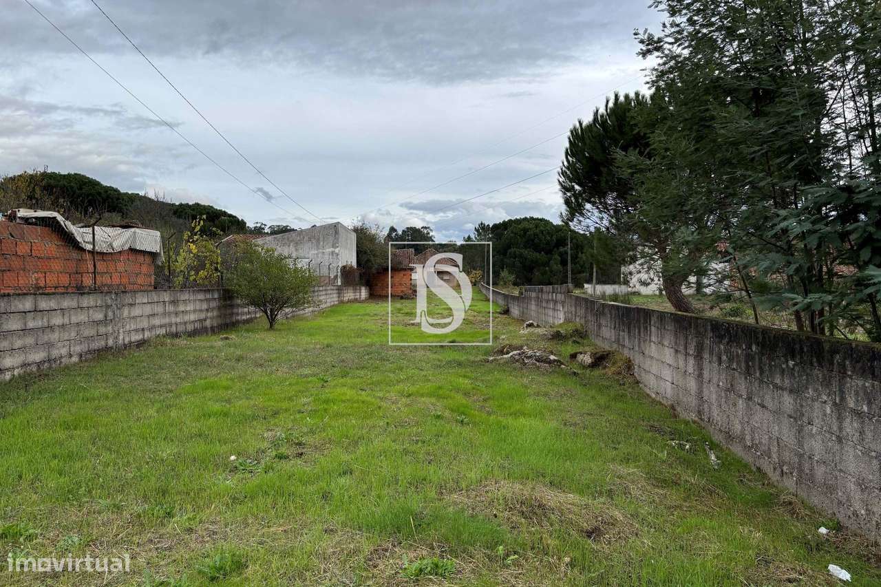 Moradia T2 para reconstrução em Tondela-17