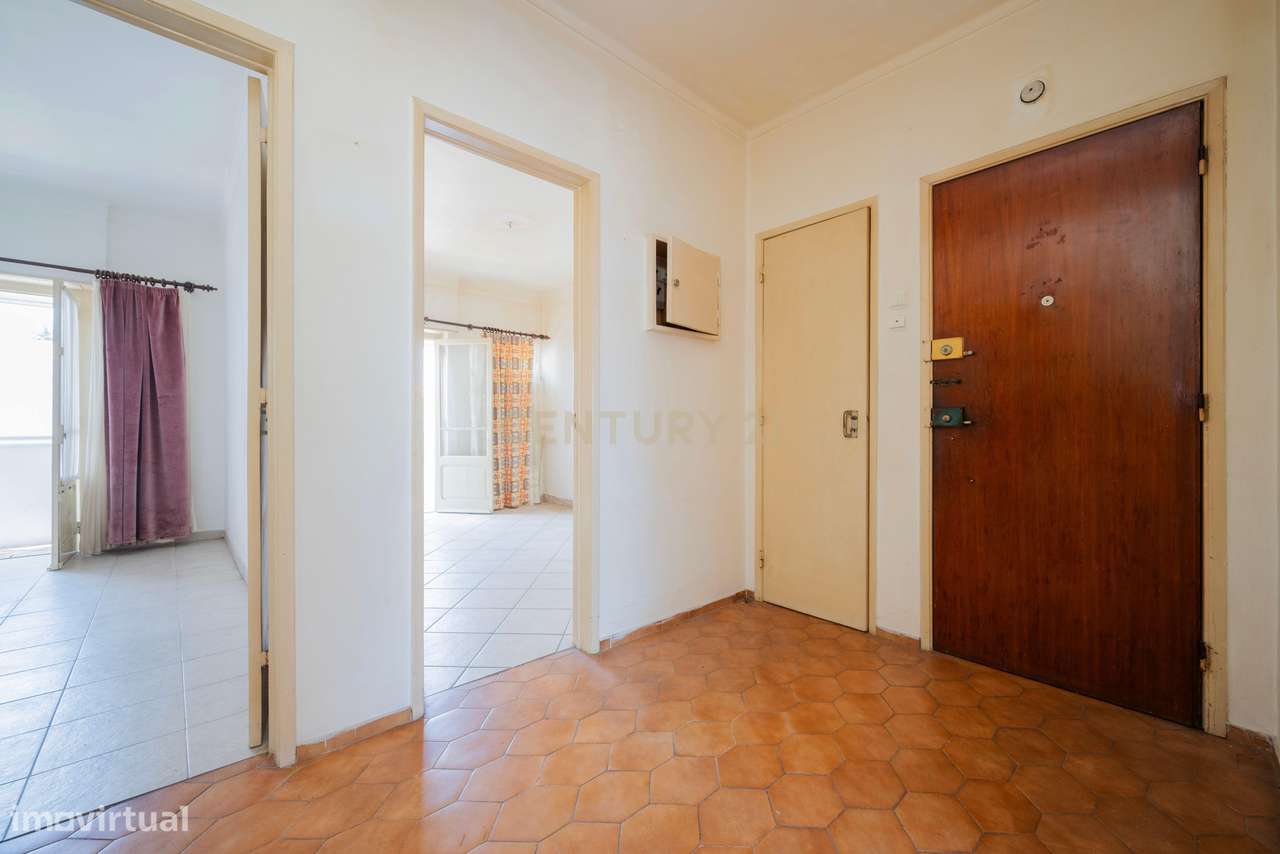 Oportunidade Investimento - Apartamento T2 | Mercês | Algueirão Mem Ma-15