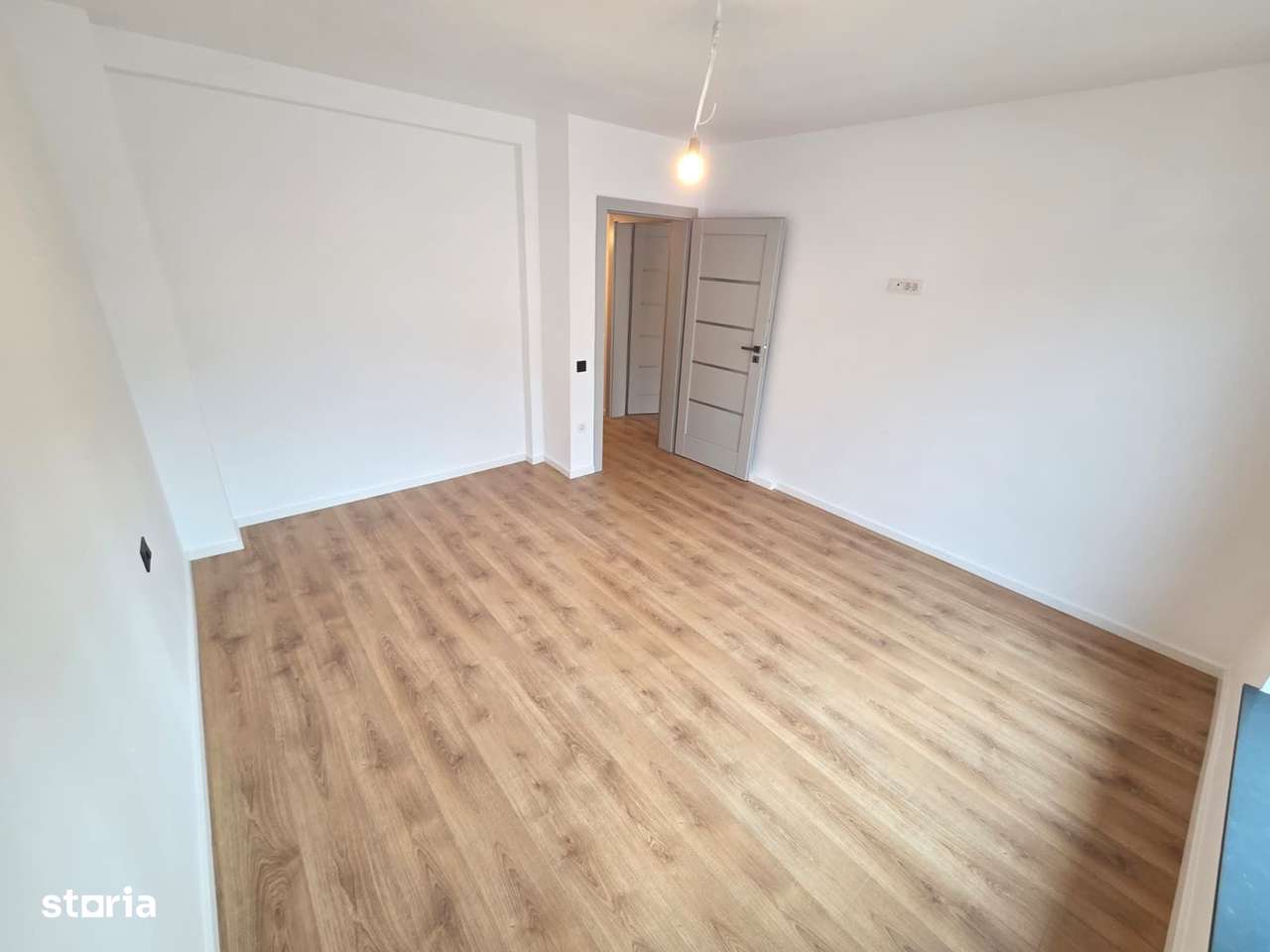 Duplex nou cu 4 camere de închiriat în Gruia - Imagine principală: 4/12