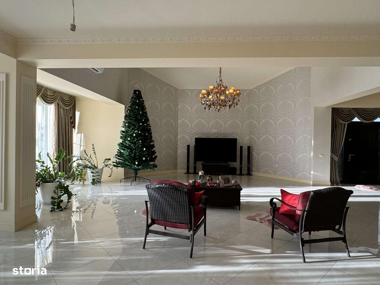 Vila S+P+1E, finisaje de lux, teren - 3000 mp, zona Platou Strehareti-12