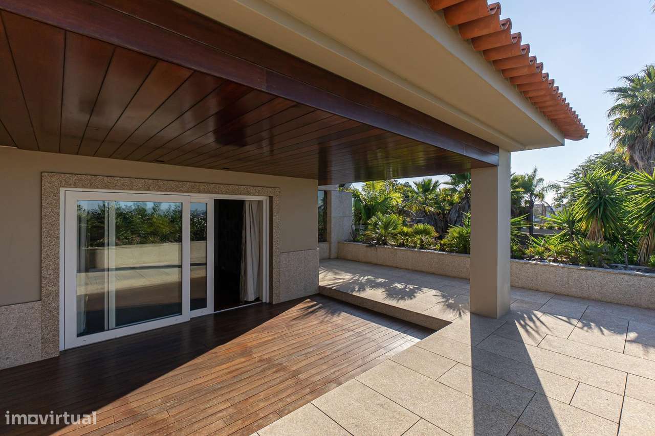 Moradia de Luxo com Elevada Privacidade, Piscinas Interior e...-44