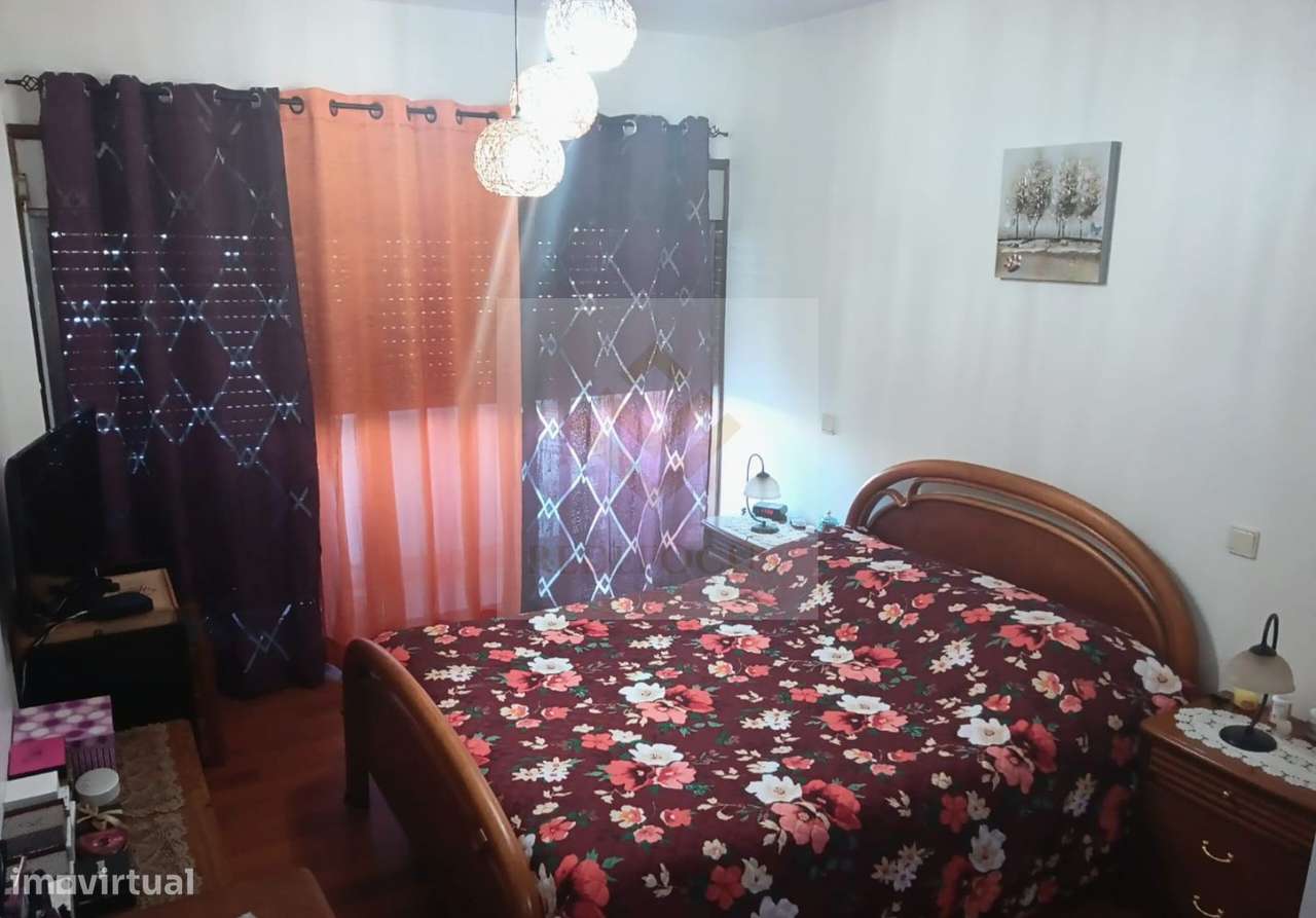 Apartamento T2 com varandas em Santa Maria de Lamas-6