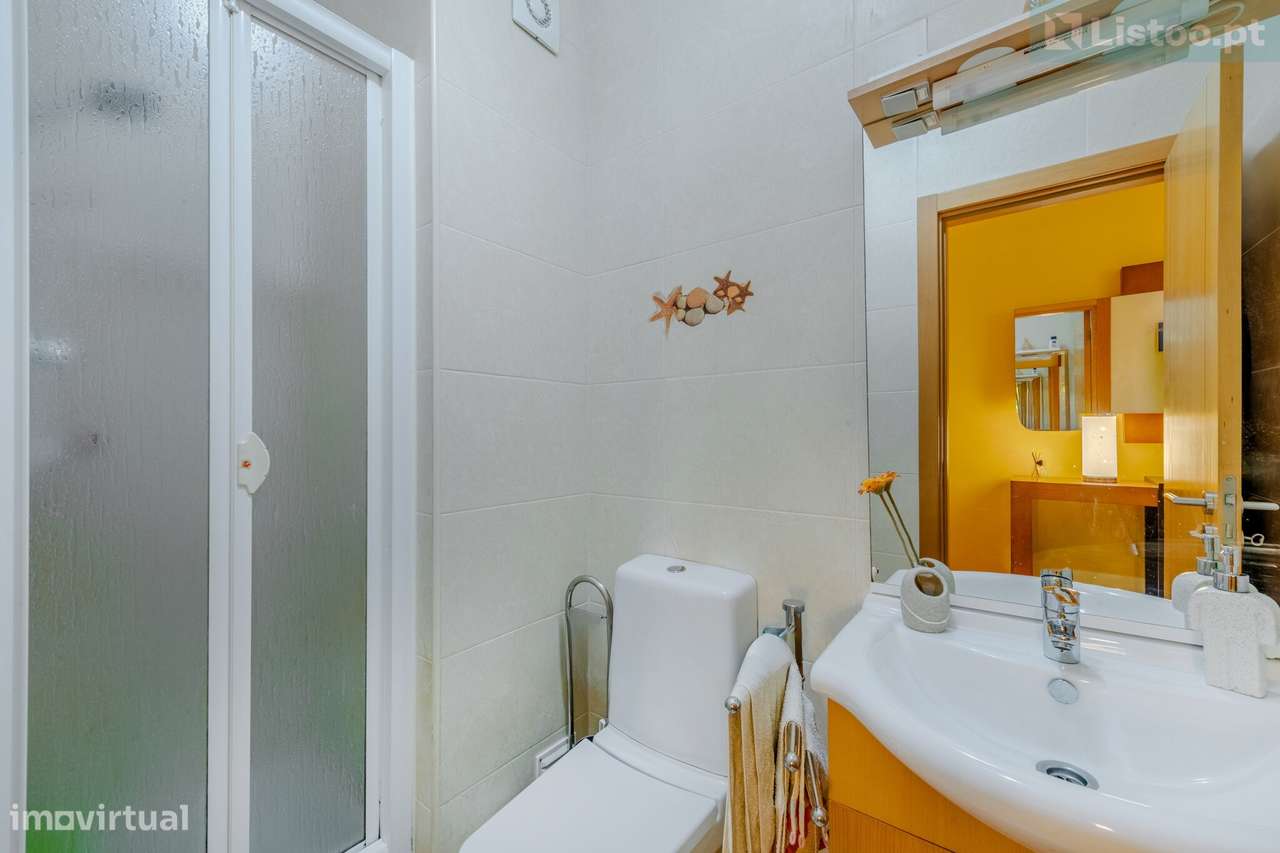Apartamento T2 com Piscina, Varanda em Portimão-20