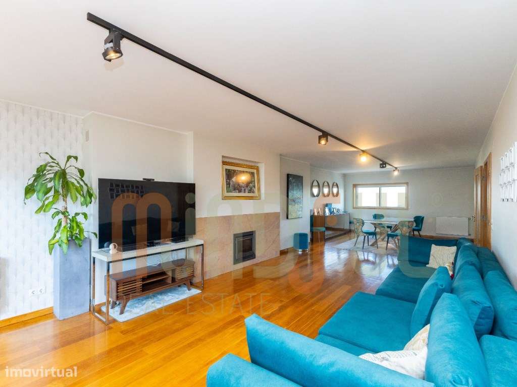 PENTHOUSE PARA VENDA T4, com 2 Suites com Vistas de Mar/Rio, Lugar ...-7