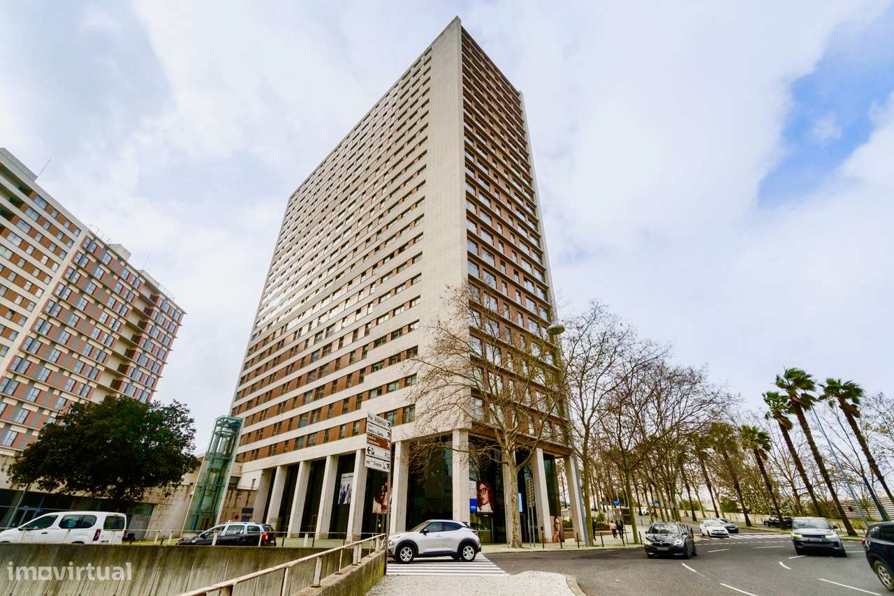Apartamento t2 à venda na Avenida Dom João II, 57 - Grande imagem: 4/22