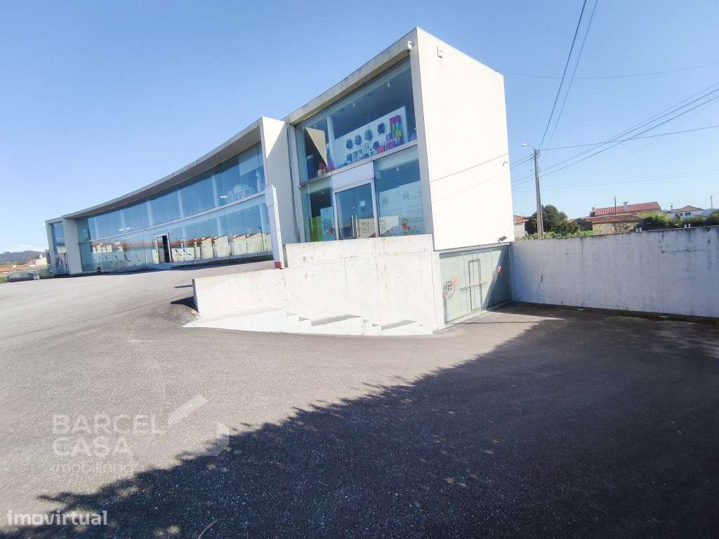Armazém em Perelhal - Barcelos - Grande imagem: 4/12