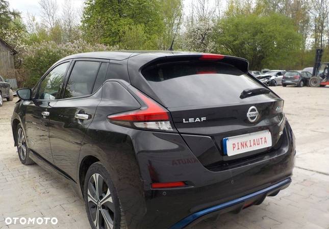 Nissan Leaf - 14