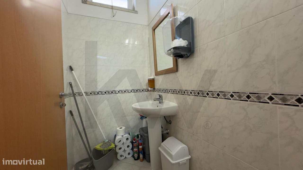 Espaço Comercial com 116,60 m2 na Quinta do Conde – Pinhal do General - Grande imagem: 5/9