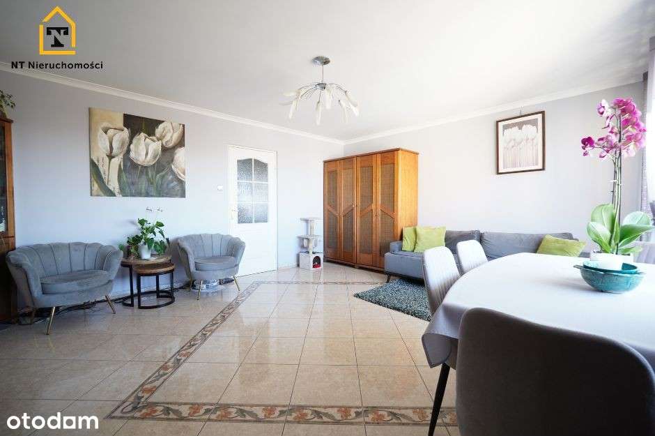 Trzypokojowe mieszkanie z balkonem loggia - os. Niepodległości.-2