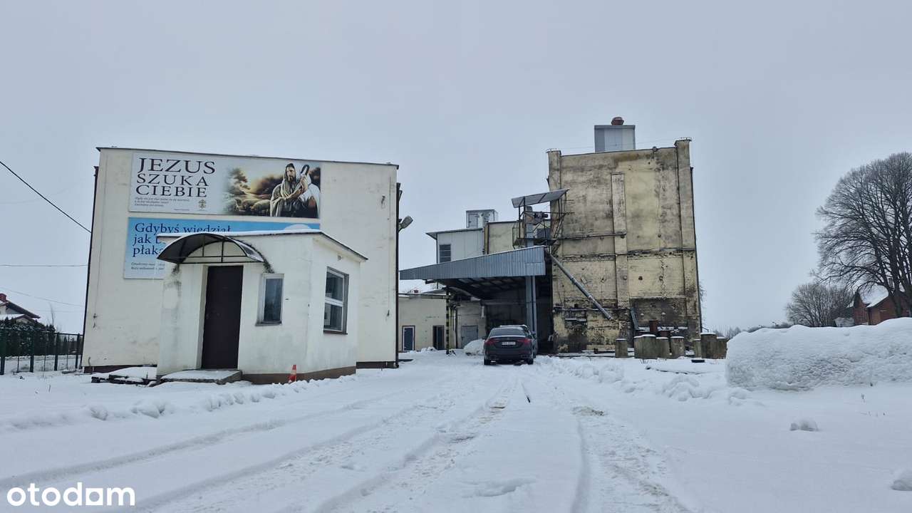 Budynki magazynowo - produkcyjne. Przechlewo ulica Dworcowa.-5