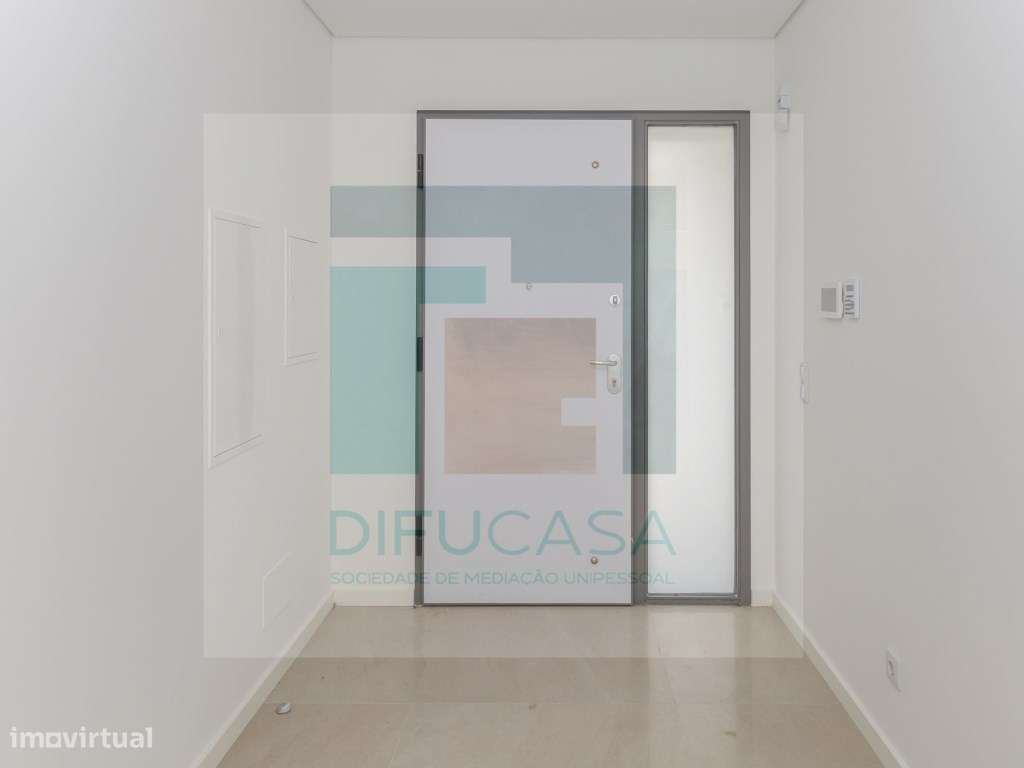 Moradia Isolada T4 c/ Garagem e Piscina - PRONTA A HABITAR - Grande imagem: 4/60