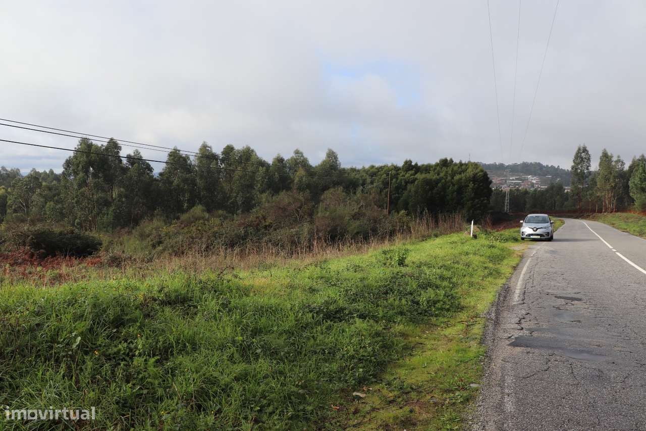 Lote de Terreno  Venda em Lustosa e Barrosas (Santo Estêvão),Lousada - Grande imagem: 4/8