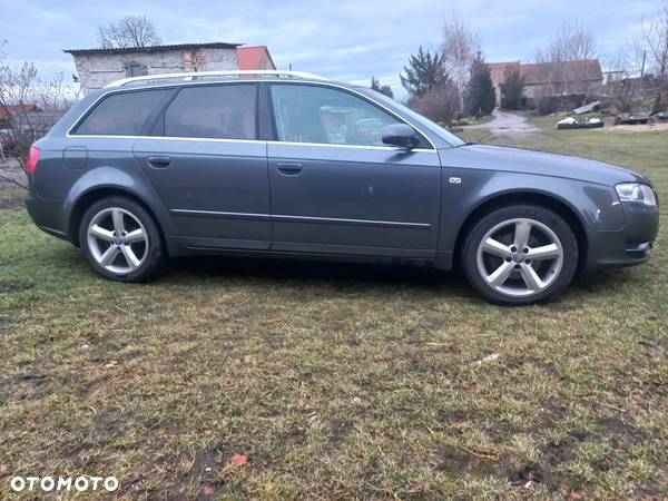 Audi A4 Avant 2.0 TDI - 8